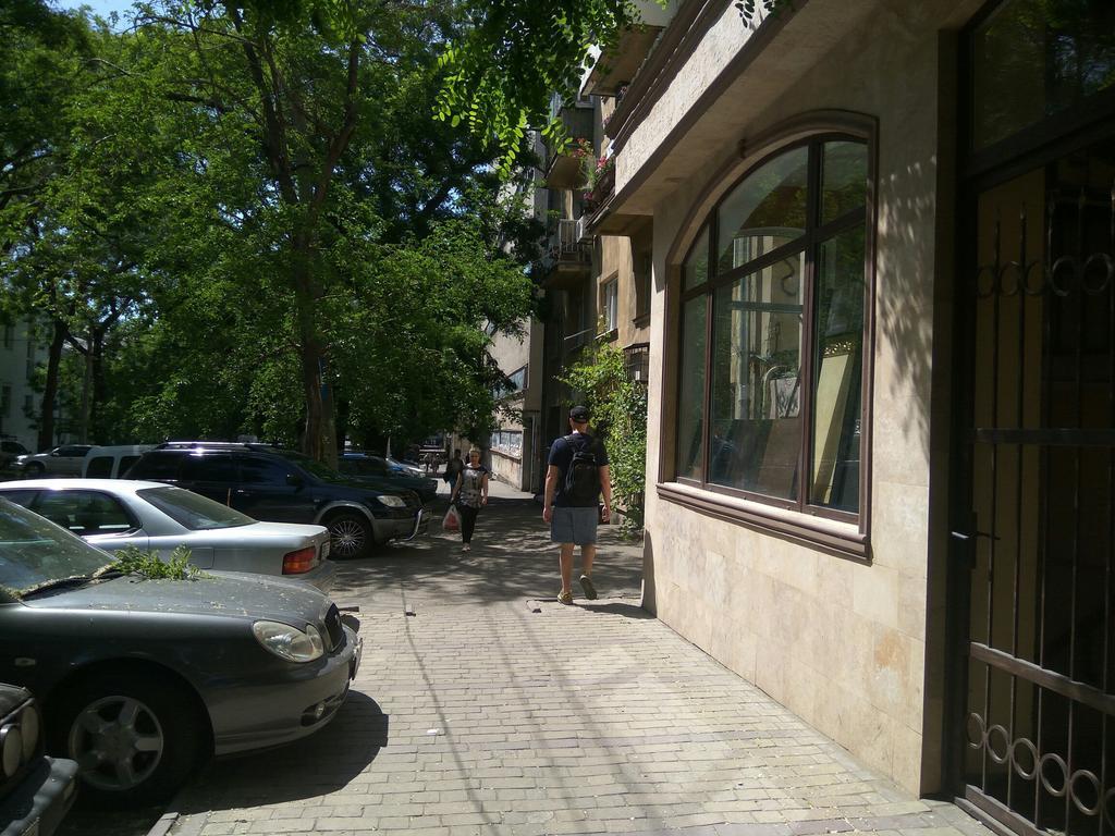 Апартаменты Возле Пляжа Ланжерон Odesa Exterior foto